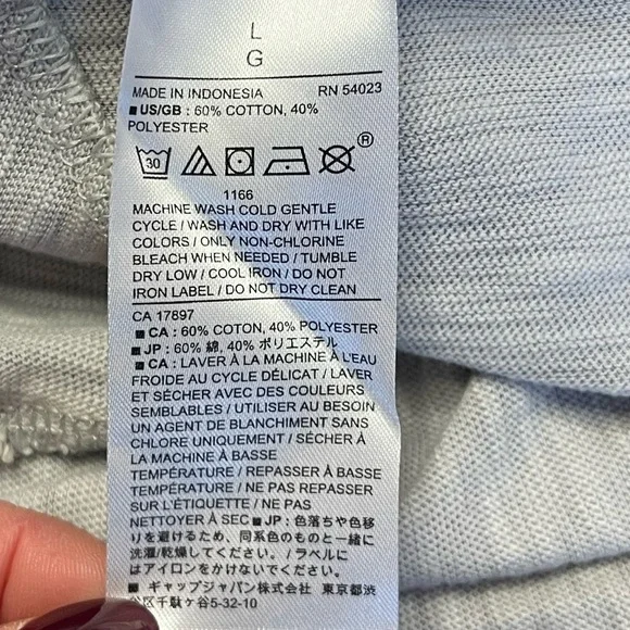 Banana Republic Gray Long Sleeve Tee with Keyhole & Bunching - Size Large - Picture 10 of 12